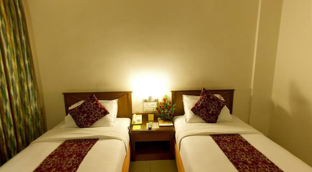 President Hotel Мисор Стая снимка